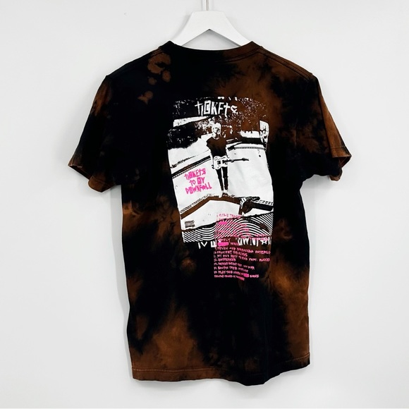Machine Gun Kelly Tickets To My Downfall Tour Short Sleeve Shirt Size Medium - Picture 8 of 8